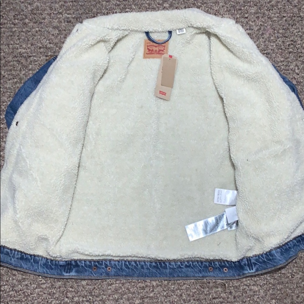 NWT Levis denim Sherpa Lined trucker jacket size S - Picture 6 of 8